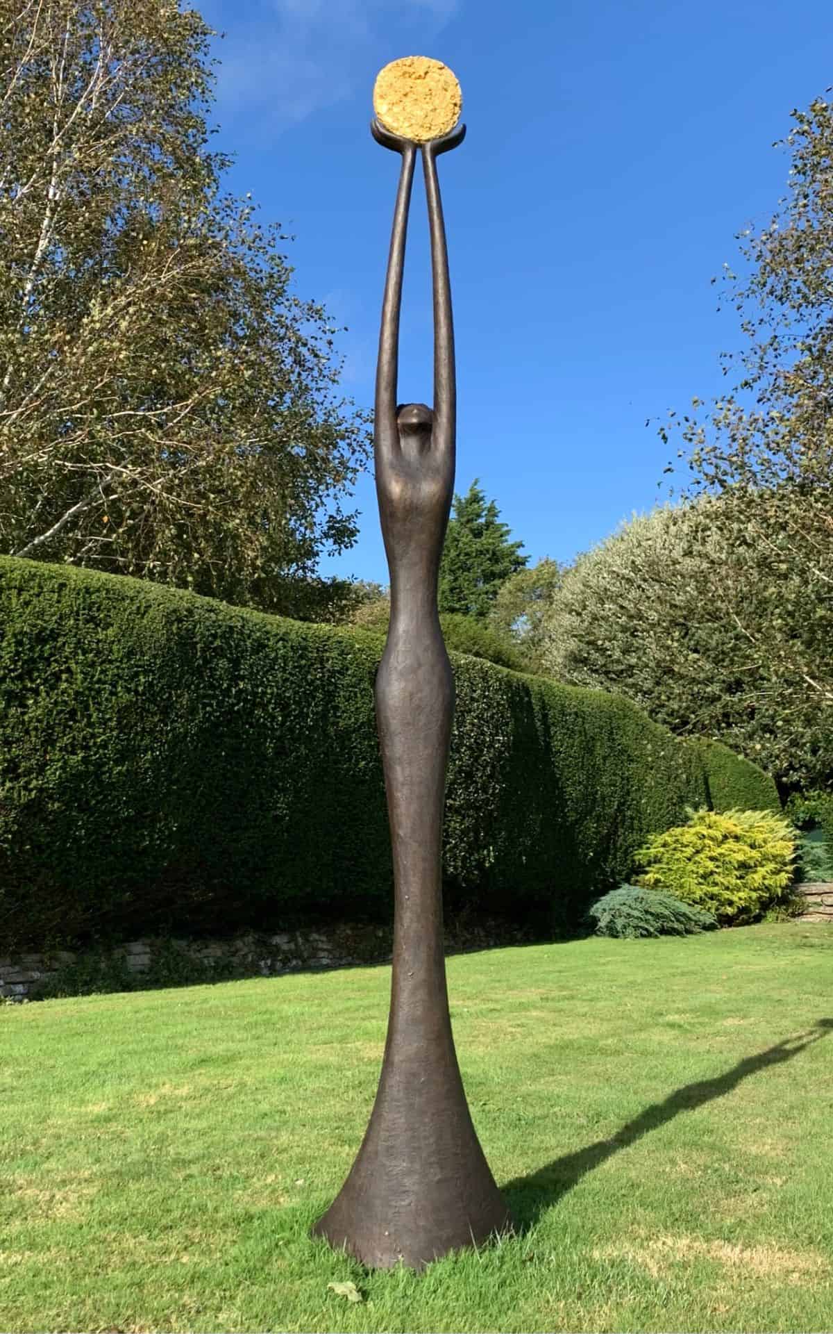 A sculpture by UK contemporary sculptor, Jeremy Moulsdale.