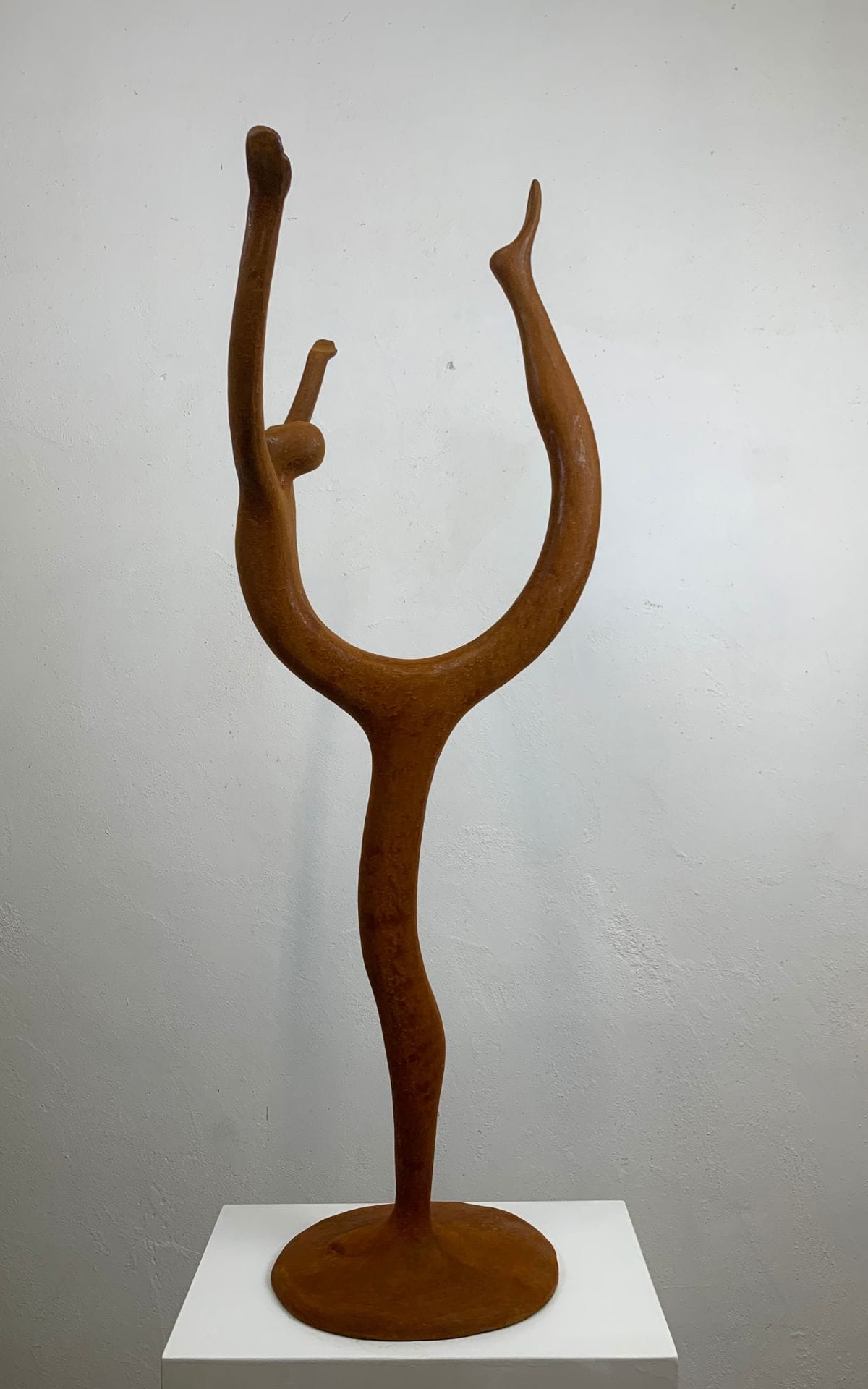 A sculpture by UK contemporary sculptor, Jeremy Moulsdale.