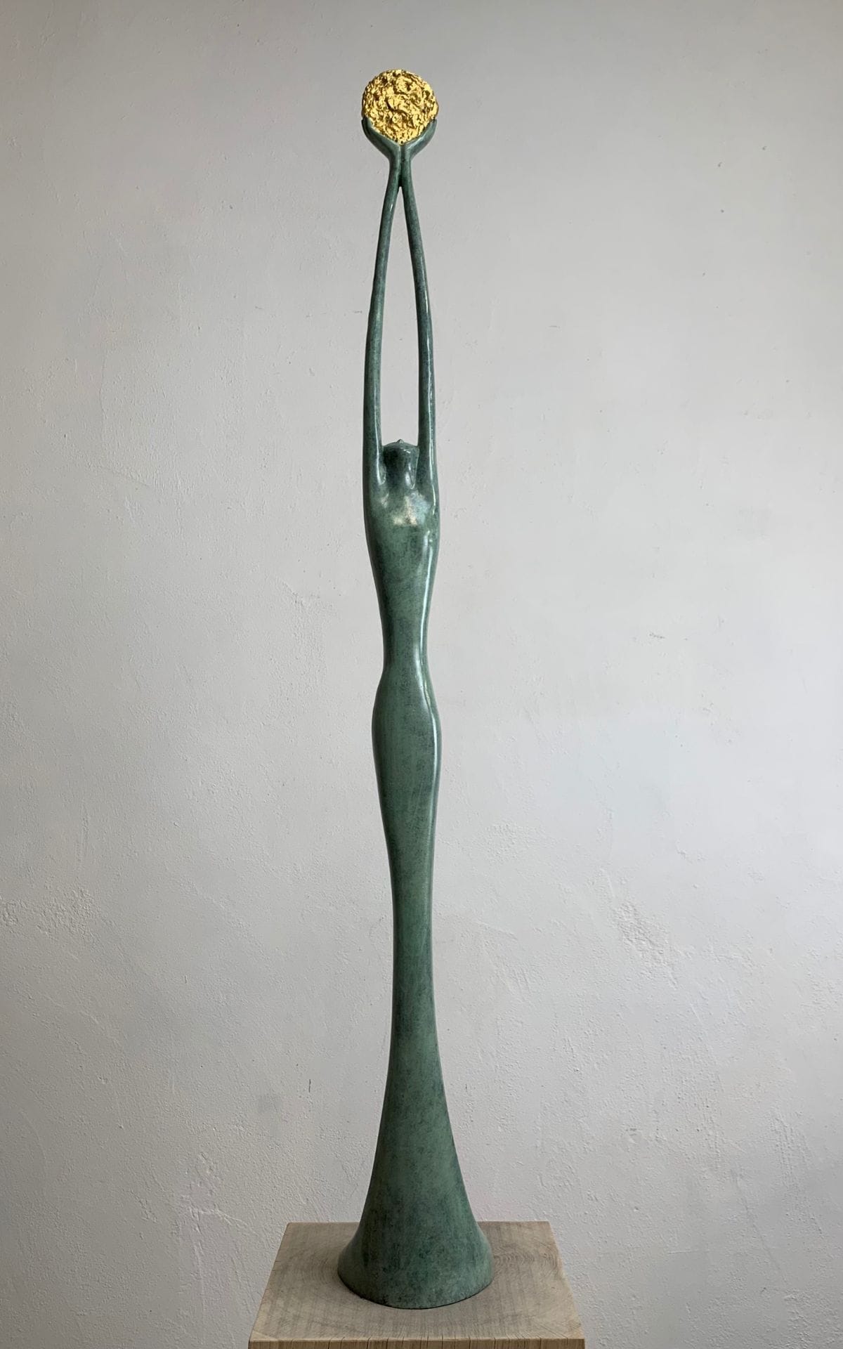 A sculpture by UK contemporary sculptor, Jeremy Moulsdale.