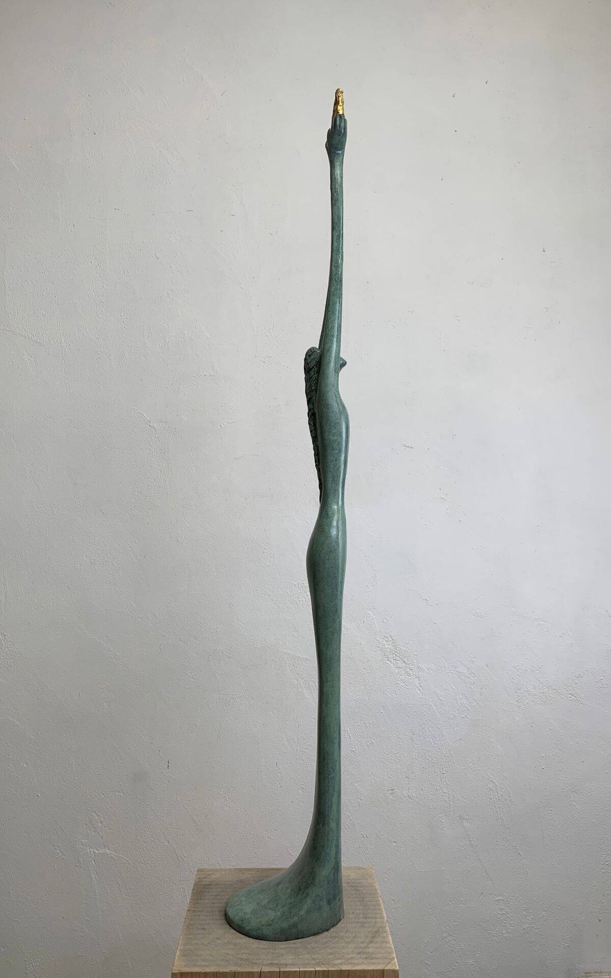 A sculpture by UK contemporary sculptor, Jeremy Moulsdale.