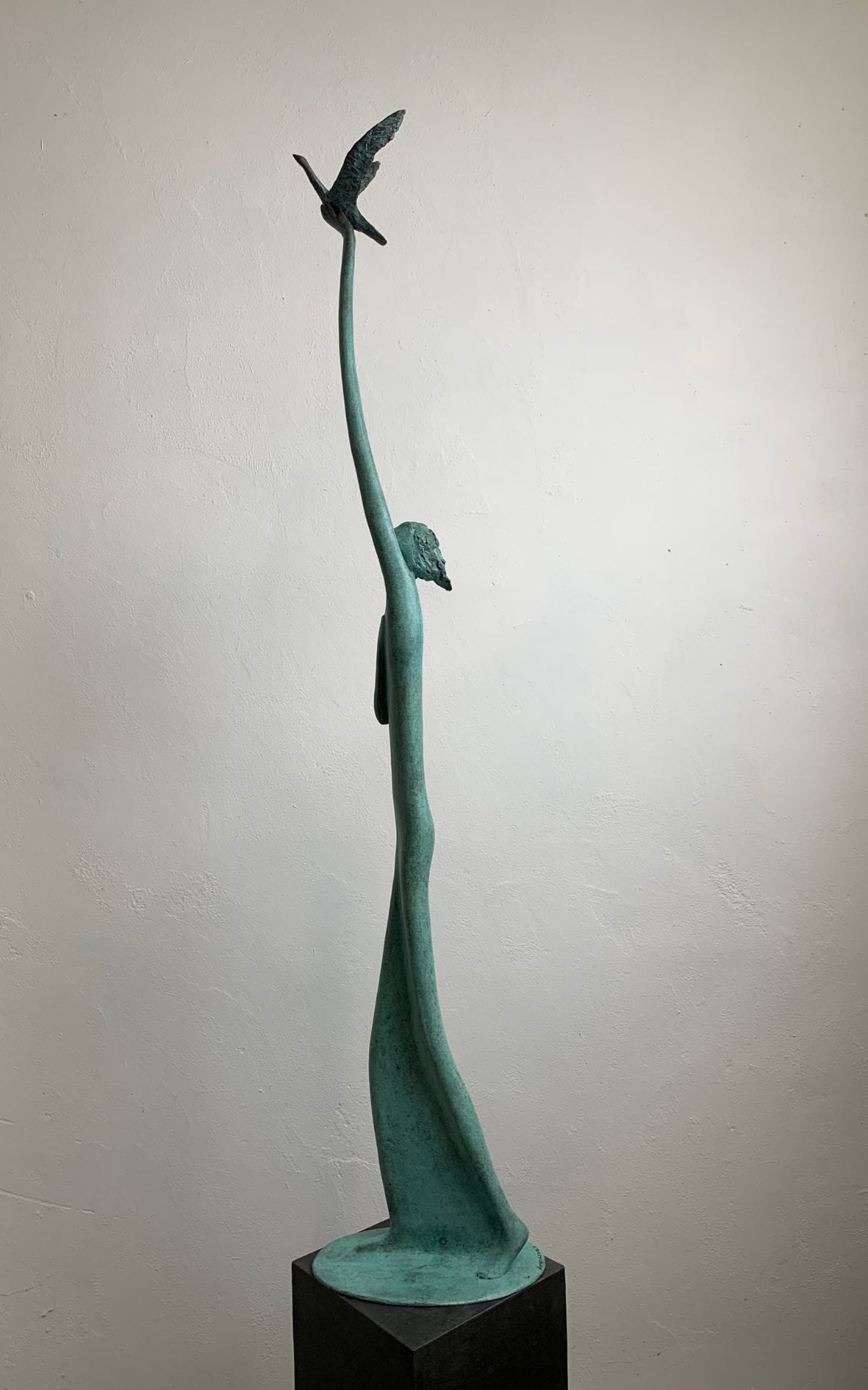 A sculpture by UK contemporary sculptor, Jeremy Moulsdale.