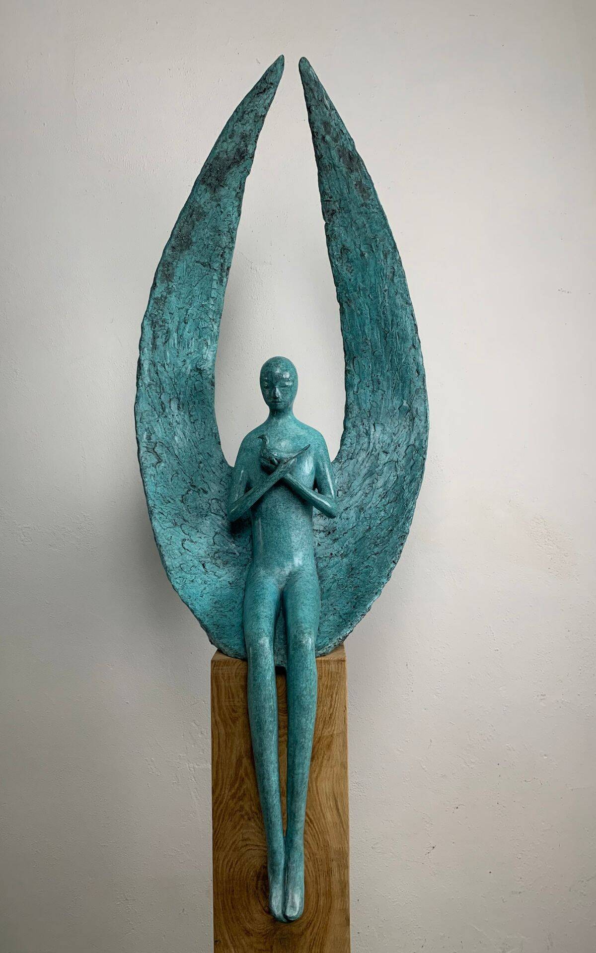 A sculpture by UK contemporary sculptor, Jeremy Moulsdale.