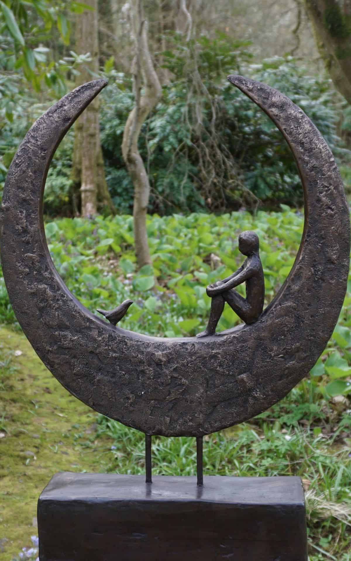 A sculpture by UK contemporary sculptor, Jeremy Moulsdale.