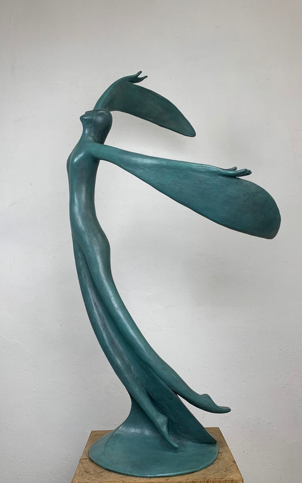 A sculpture by UK contemporary sculptor, Jeremy Moulsdale.