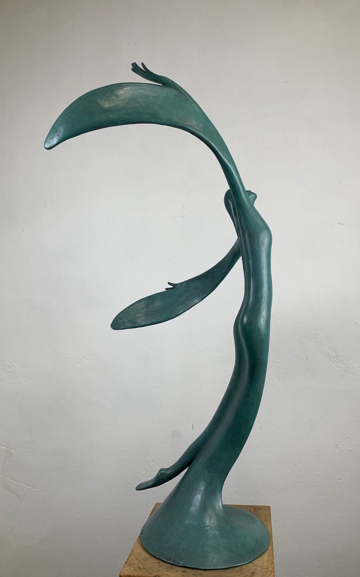 A sculpture by UK contemporary sculptor, Jeremy Moulsdale.